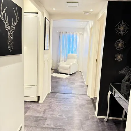 Luxe Family 3Br Private House In Espoo With Sauna, Seasonal Jacuzzi & Free Parking - 30 Min From Central Helsinki Vila *